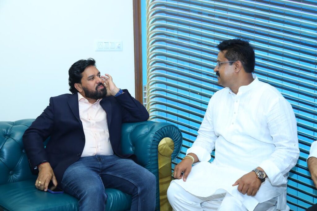 A memorable start with blessings from a financial icon